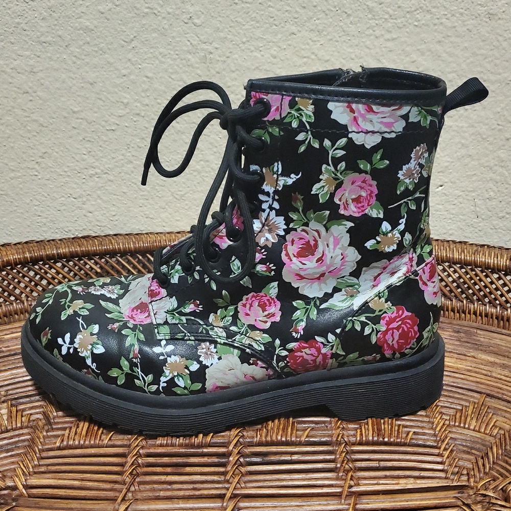 Combat Style Faux Leather Flower Print Boots   9.5